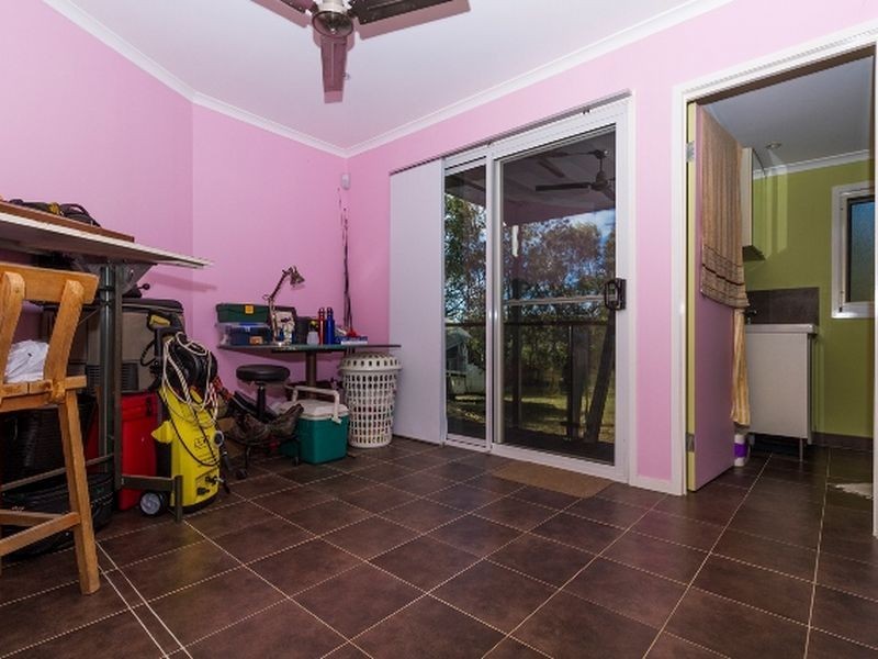 14 Hilda Crescent, Macleay Island QLD 4184