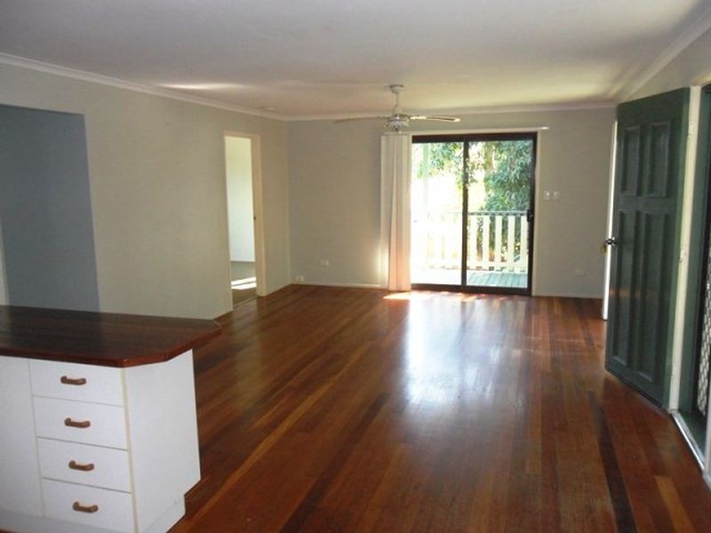 8 Pandora Court, Macleay Island QLD 4184