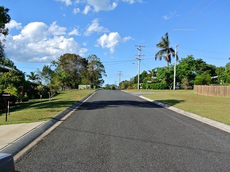 15 Michael Street, Macleay Island QLD 4184