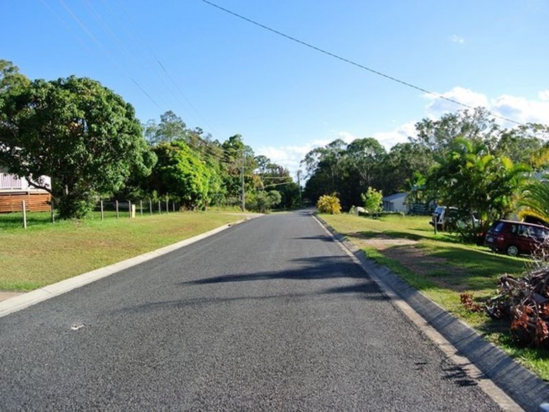 15 Michael Street, Macleay Island QLD 4184