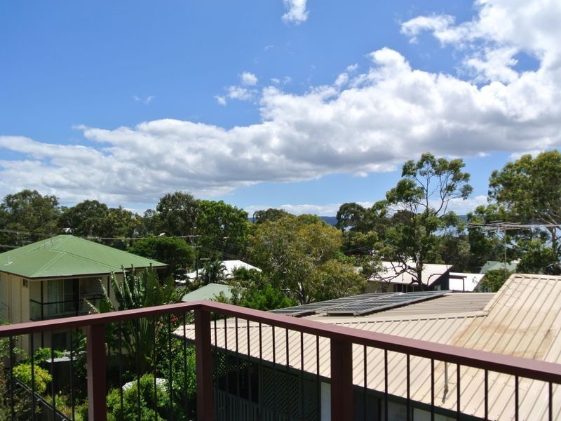 27 Oomool Street, Macleay Island QLD 4184