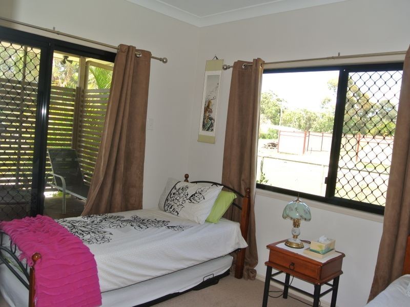 27-29 Sentosa Tce, Macleay Island QLD 4184