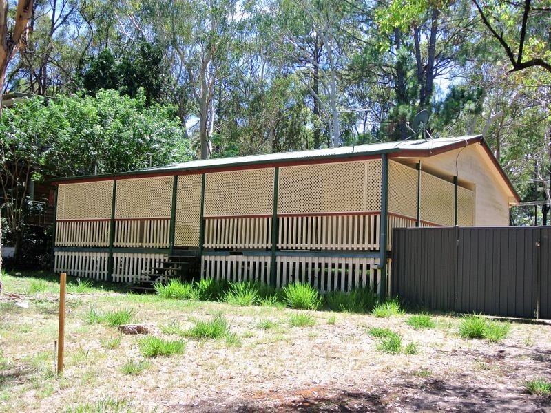 13 Derwent street, Macleay Island QLD 4184