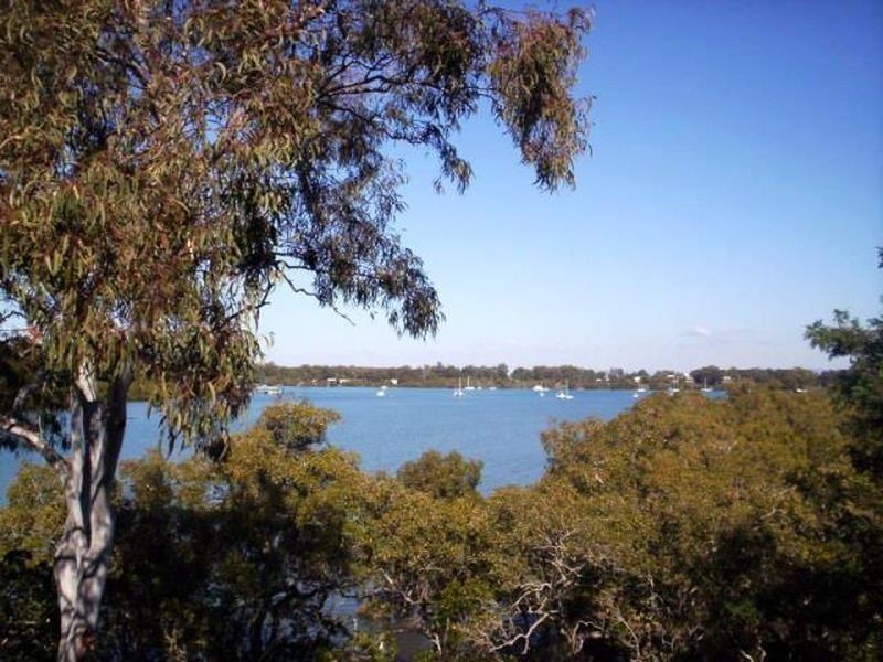 30 Deviot Street, Macleay Island QLD 4184