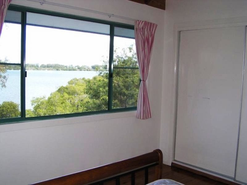 30 Deviot Street, Macleay Island QLD 4184