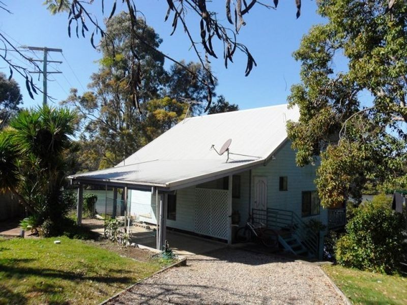 30 Deviot Street, Macleay Island QLD 4184