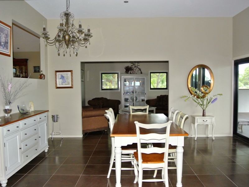 91 Coondooroopa Drive, Macleay Island QLD 4184