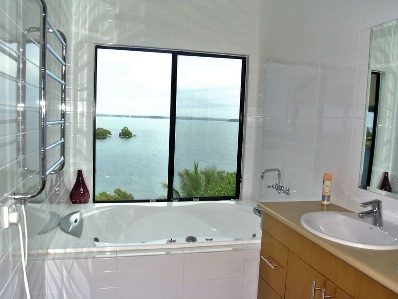 91 Coondooroopa Drive, Macleay Island QLD 4184