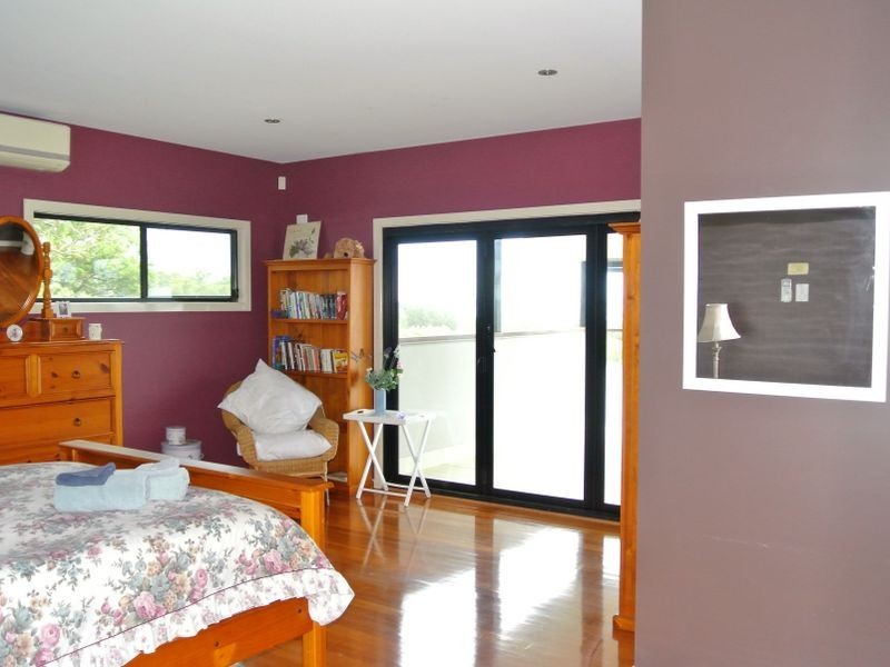 91 Coondooroopa Drive, Macleay Island QLD 4184