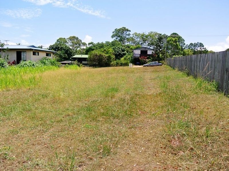 12 Eastbourne Terrace, Macleay Island QLD 4184