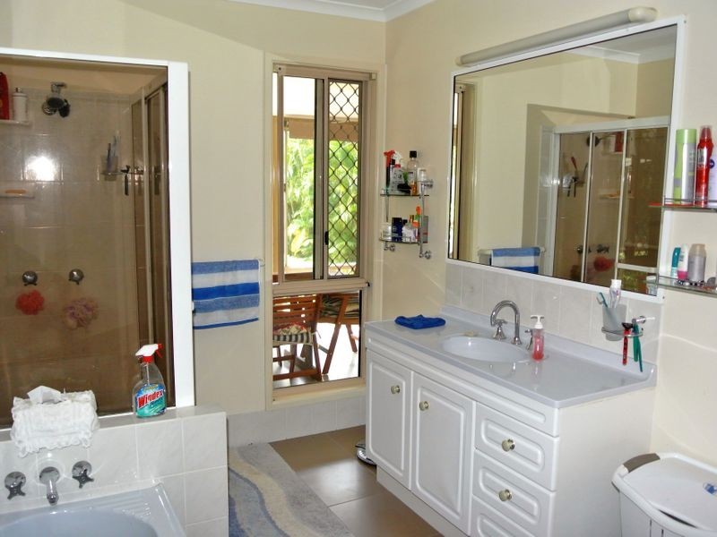 37 Kardinia Street, Macleay Island QLD 4184