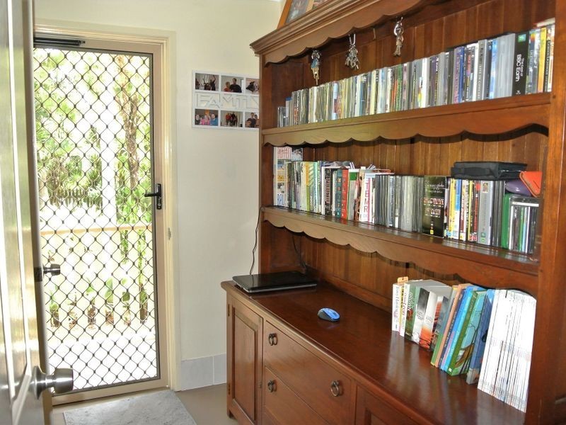 37 Kardinia Street, Macleay Island QLD 4184