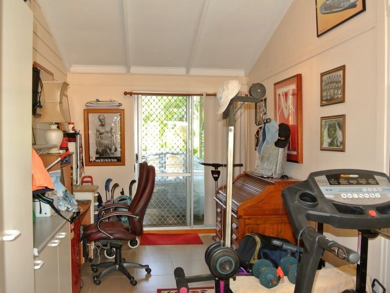 37 Kardinia Street, Macleay Island QLD 4184