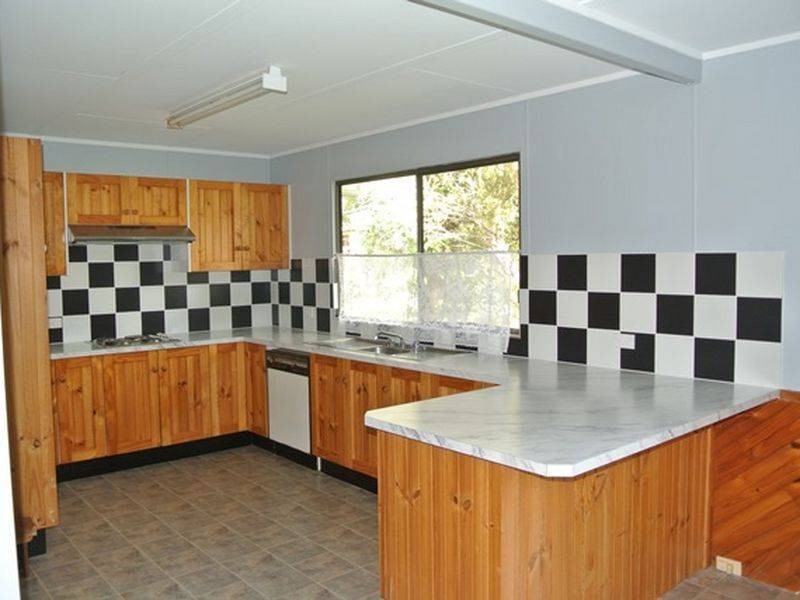 7 Double Bay Street, Macleay Island QLD 4184