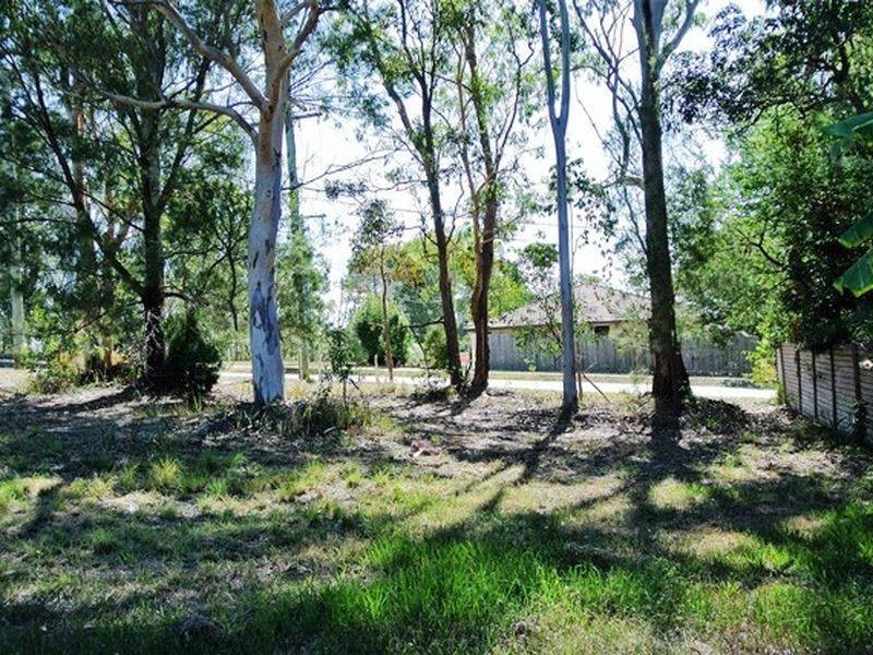 66 High Central Road, Macleay Island QLD 4184