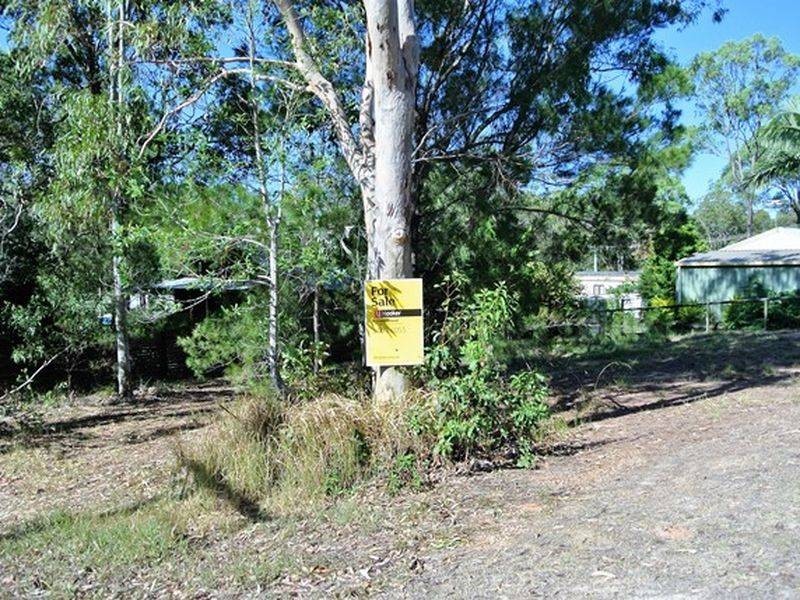 66 High Central Road, Macleay Island QLD 4184