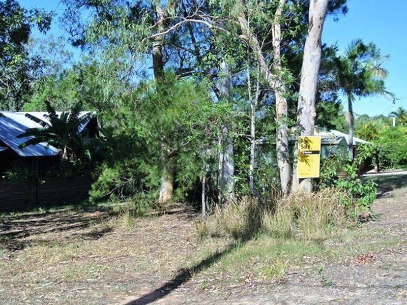 66 High Central Road, Macleay Island QLD 4184