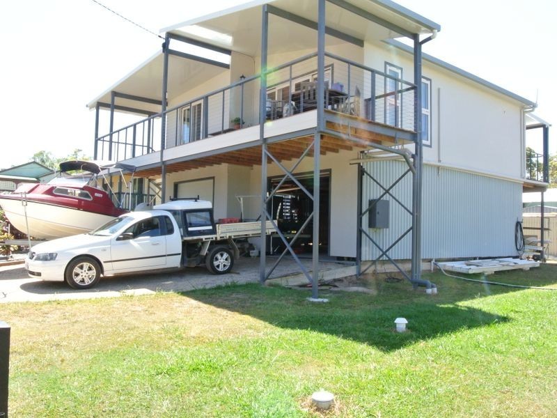 2 Percival Street, Macleay Island QLD 4184