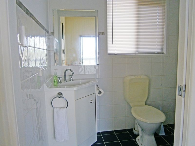 23 Oomool Street, Macleay Island QLD 4184