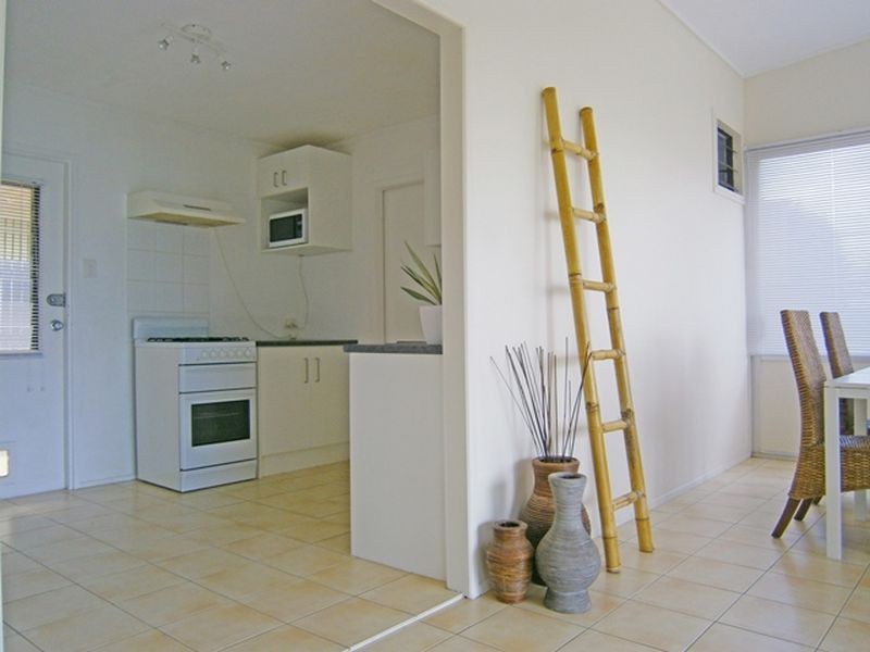 23 Oomool Street, Macleay Island QLD 4184