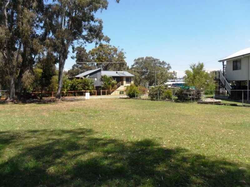 33 Tingara Street, Macleay Island QLD 4184