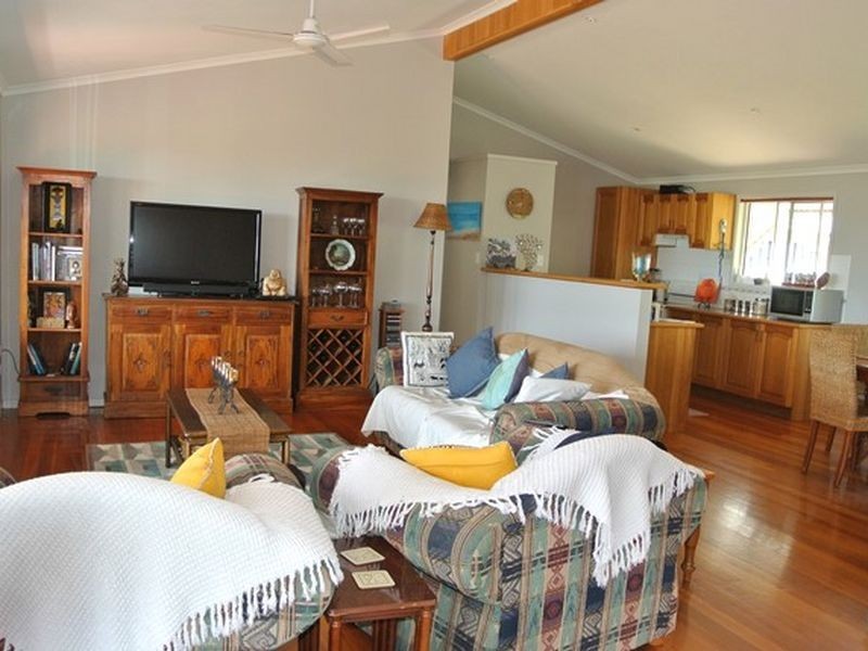 55 Beelong Street, Macleay Island QLD 4184