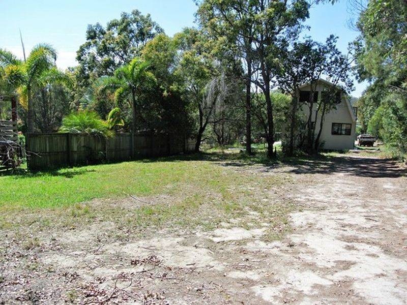 20 Ashton Street, Macleay Island QLD 4184