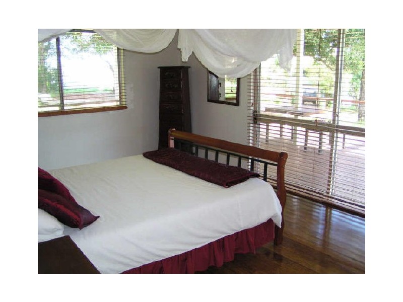 Lamb Island QLD 4184