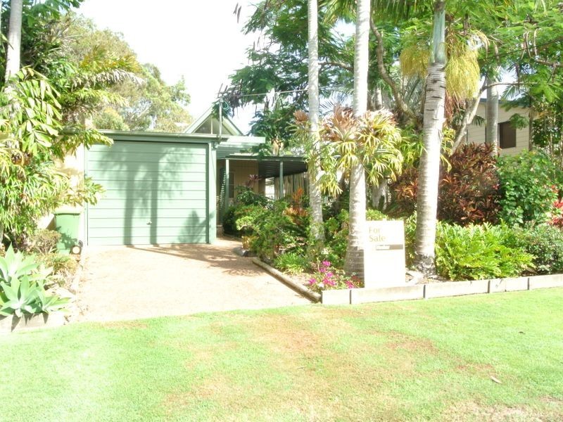 11 Alkira Street, Macleay Island QLD 4184