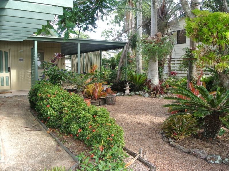 11 Alkira Street, Macleay Island QLD 4184