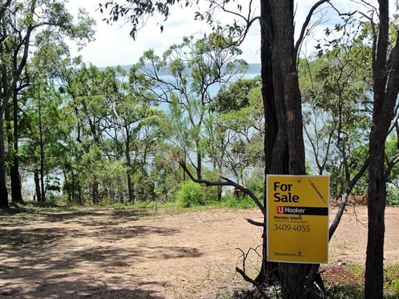 121 Beelong Street, Macleay Island QLD 4184