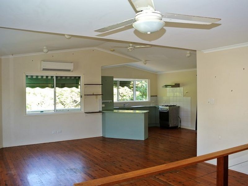 12 Citron Street, Macleay Island QLD 4184