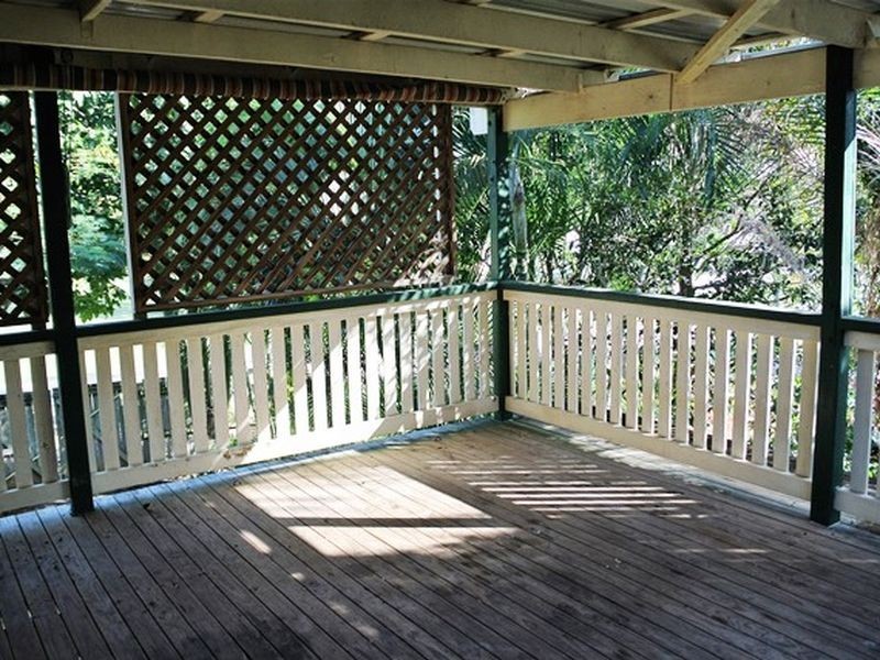 12 Citron Street, Macleay Island QLD 4184