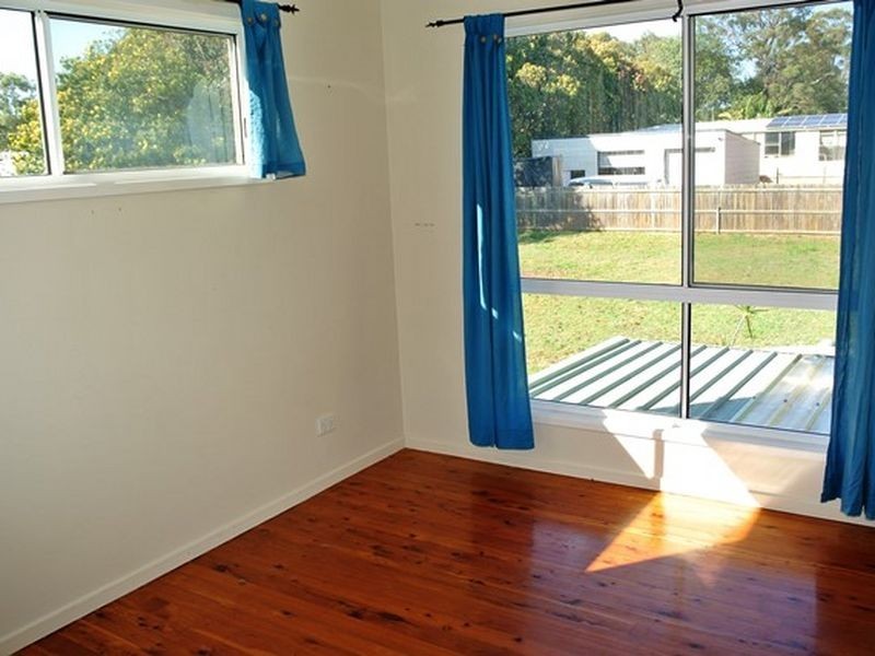12 Citron Street, Macleay Island QLD 4184