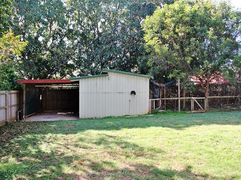 12 Citron Street, Macleay Island QLD 4184