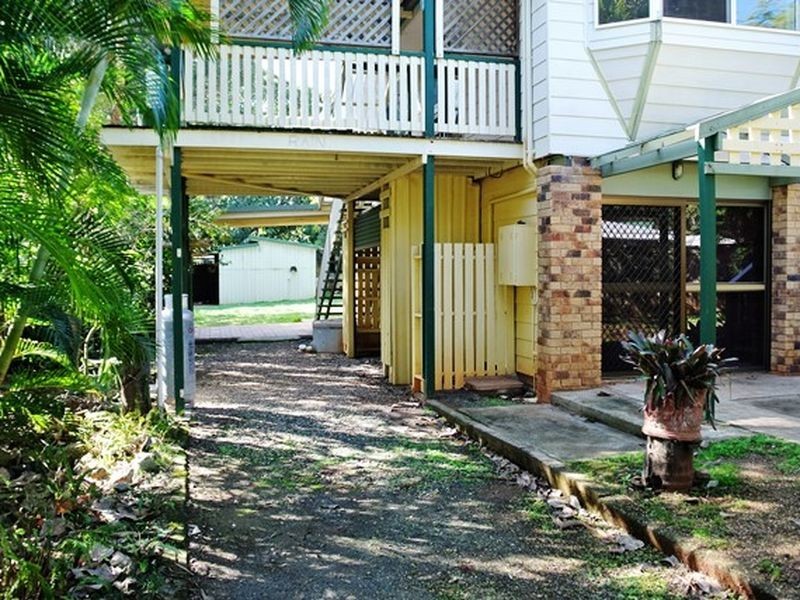 12 Citron Street, Macleay Island QLD 4184