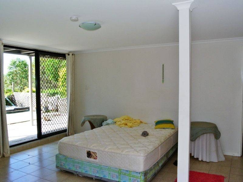 15 Ashton Street, Macleay Island QLD 4184