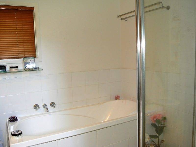 15 Ashton Street, Macleay Island QLD 4184