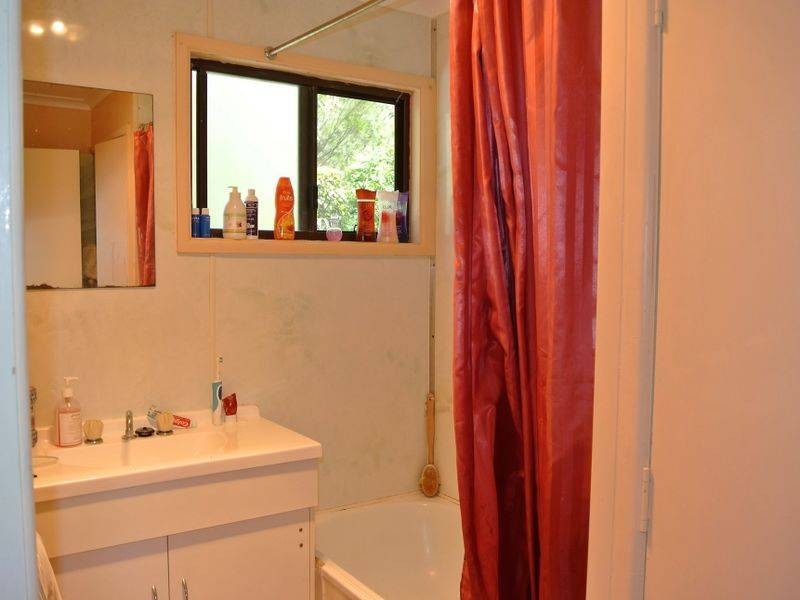 15 Ashton Street, Macleay Island QLD 4184