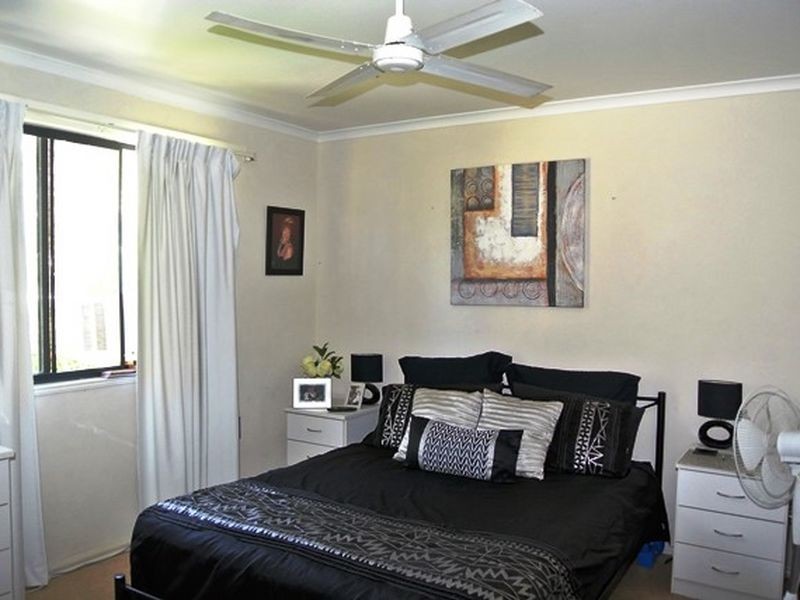 11 Jane Street, Macleay Island QLD 4184