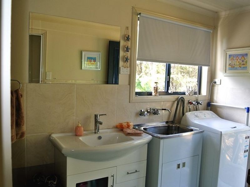 11 Jane Street, Macleay Island QLD 4184