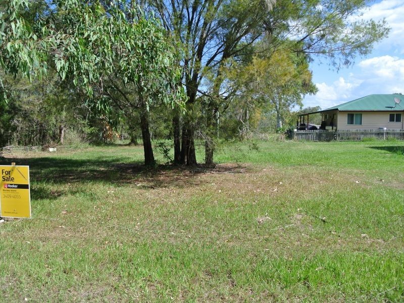 12 Cressy Street, Macleay Island QLD 4184