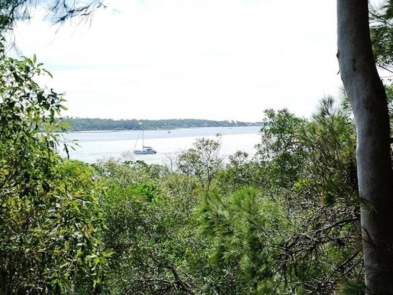 34 Timothy Street, Macleay Island QLD 4184