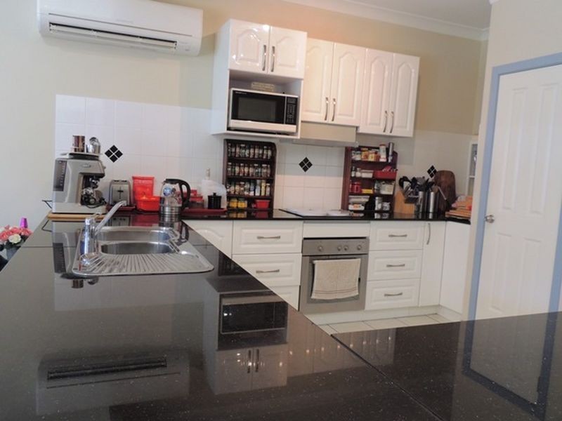 9 Citron Street, Macleay Island QLD 4184