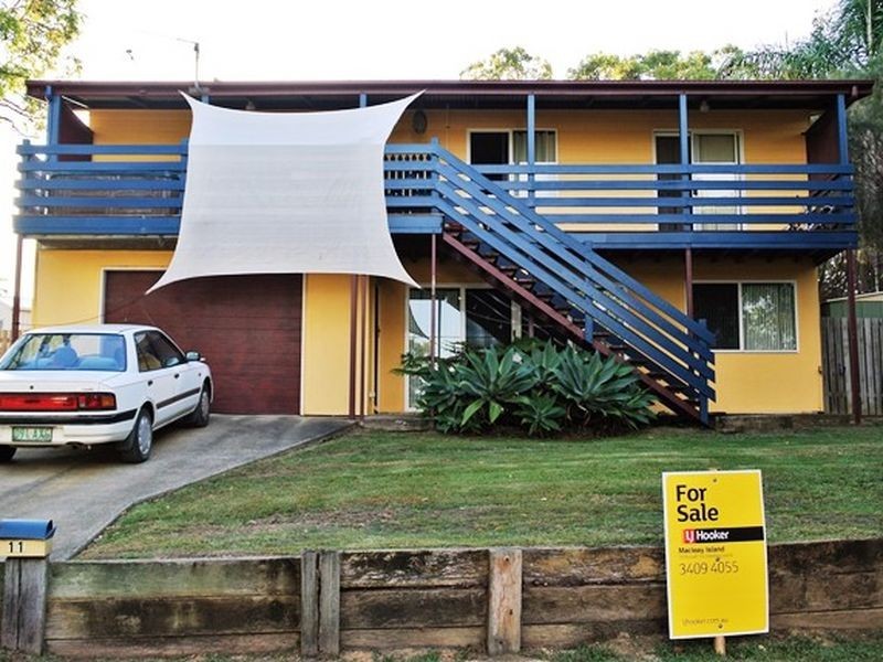 11 Ashton Street, Macleay Island QLD 4184