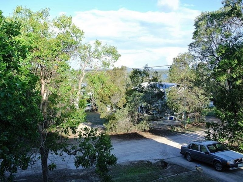 11 Ashton Street, Macleay Island QLD 4184