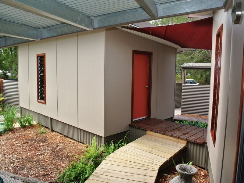 11 Kevin Street, Macleay Island QLD 4184
