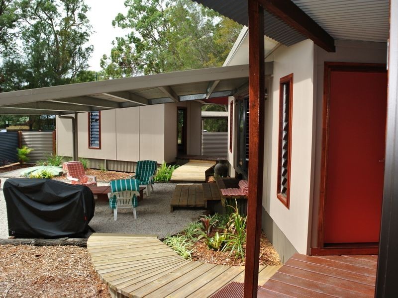 11 Kevin Street, Macleay Island QLD 4184