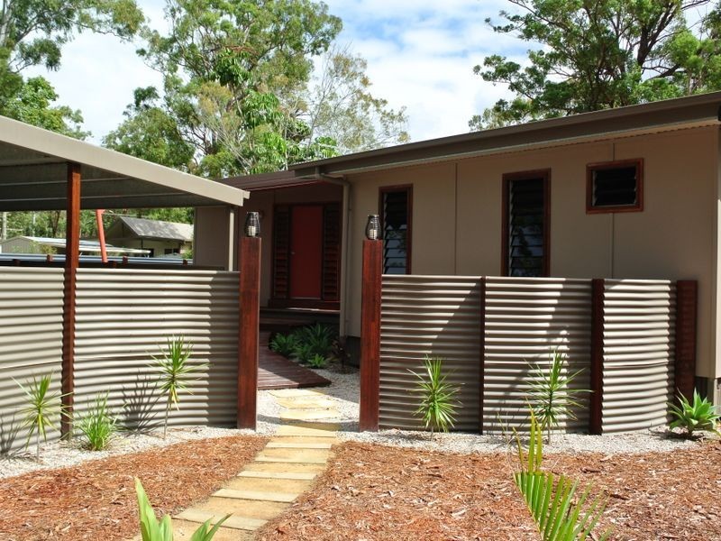 11 Kevin Street, Macleay Island QLD 4184