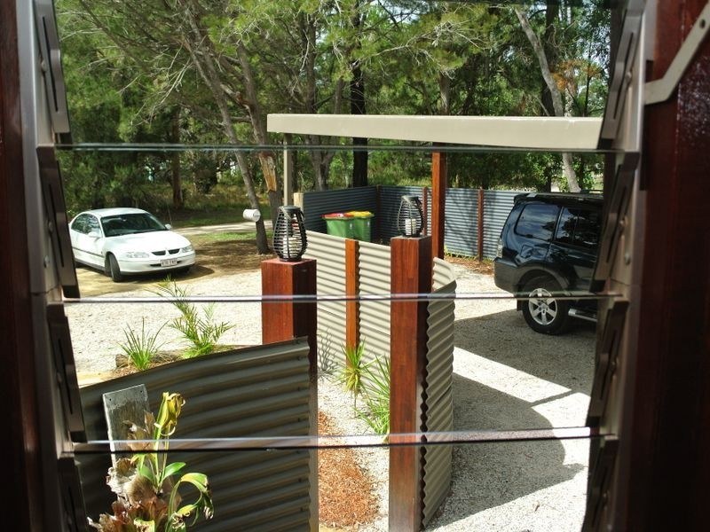 11 Kevin Street, Macleay Island QLD 4184